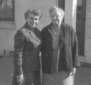 Grace-and-Ollie-in-1956-cro1