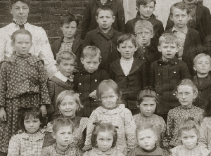 Hartford-WV-Grade-School-sm