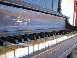 Latty-School-Piano-xsmall